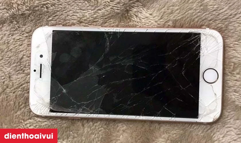 Nguy&ecirc;n nh&acirc;n main điện thoại iPhone 6s Plus bị hư hỏng