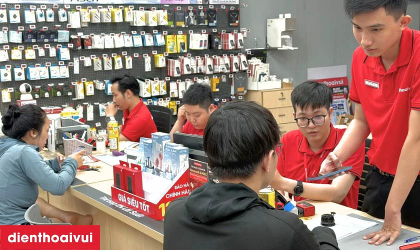 thay m&agrave;n h&igrave;nh samsung s21 fe gi&aacute; bao nhi&ecirc;u