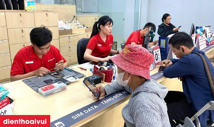 Quy tr&igrave;nh thay m&agrave;n Google Pixel 5 chuy&ecirc;n nghiệp lấy liền tại Điện Thoại Vui