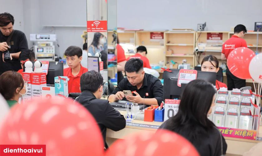 Thiết bị được th&aacute;o lắp cẩn thận v&agrave; thay thế theo quy tr&igrave;nh chuẩn