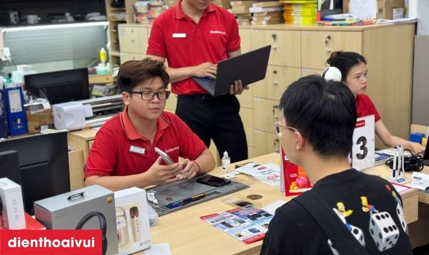 Thay m&agrave;n h&igrave;nh Huawei Nova 6 SE ở đ&acirc;u ch&iacute;nh h&atilde;ng?