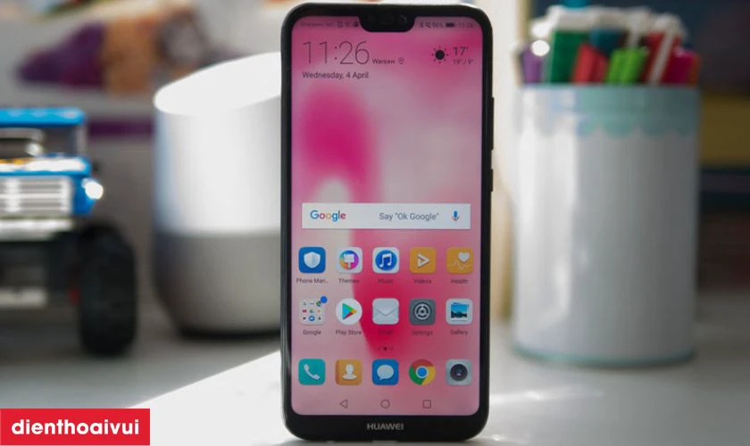 Giới thiệu m&agrave;n h&igrave;nh điện thoại Huawei P20 Lite