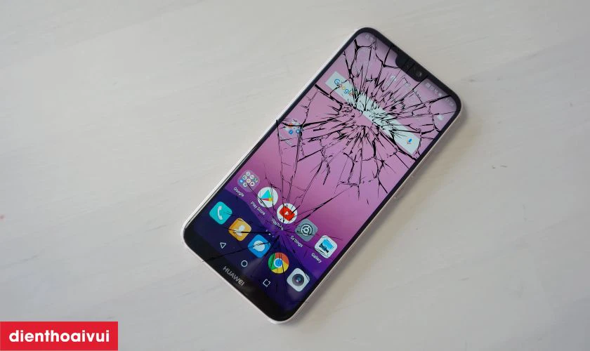 Nguy&ecirc;n nh&acirc;n hư hỏng m&agrave;n h&igrave;nh Huawei P20 Lite