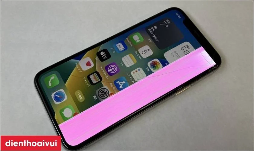 Dấu hiệu cần thay m&agrave;n h&igrave;nh GX ch&iacute;nh h&atilde;ng cho iPhone 12