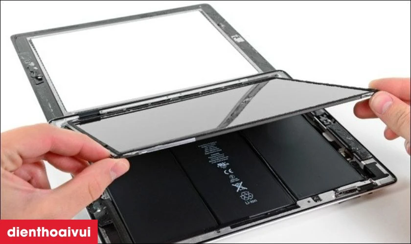 Phân biệt thay kính và thay màn hình iPad