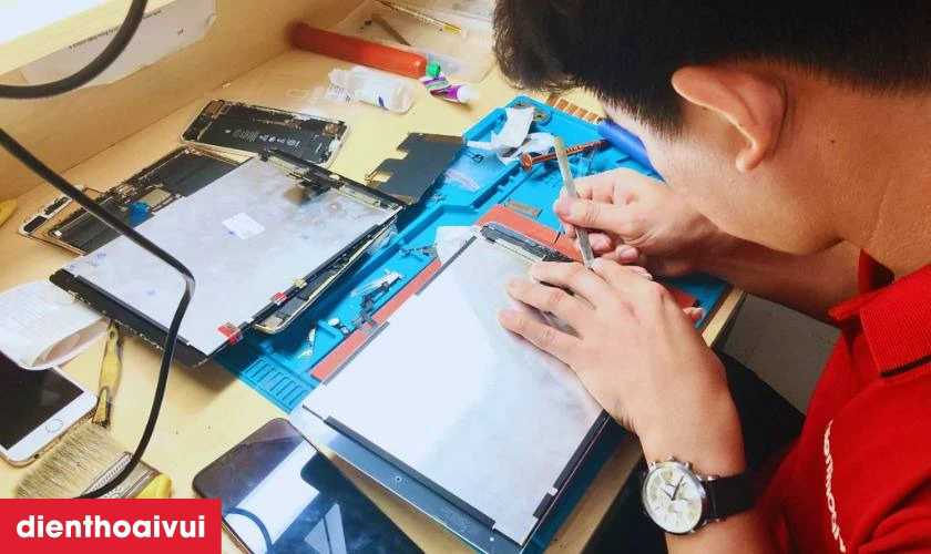 Quy trình lắp đặt màn hình iPad cho khách hàng