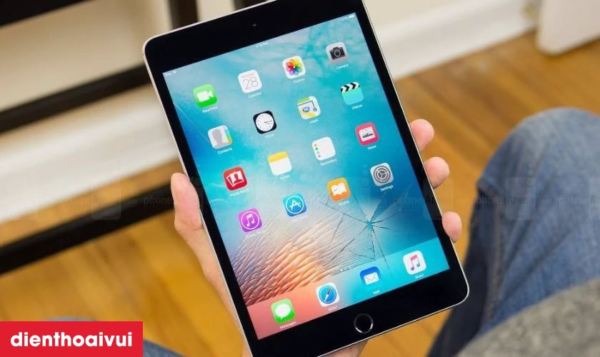 C&aacute;c dấu hiệu nhận biết bạn cần thay m&agrave;n h&igrave;nh iPad mini 5 mới