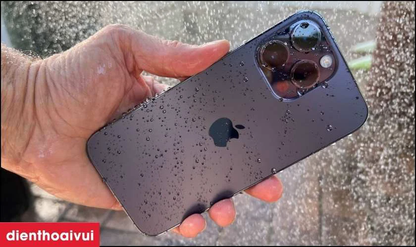 C&aacute;c nguy&ecirc;n nh&acirc;n g&acirc;y hư hỏng m&agrave;n h&igrave;nh iPhone l&agrave; g&igrave;?