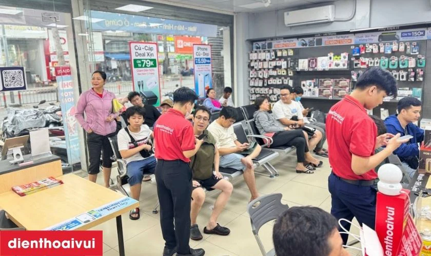 Thay màn hình iPhone 8 ở đâu uy tín tại TP.HCM và Hà Nội?