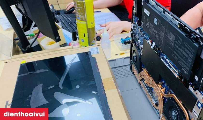 Quy trình thay màn hình laptop Acer Aspire 5 A515 chính hãng GEN A