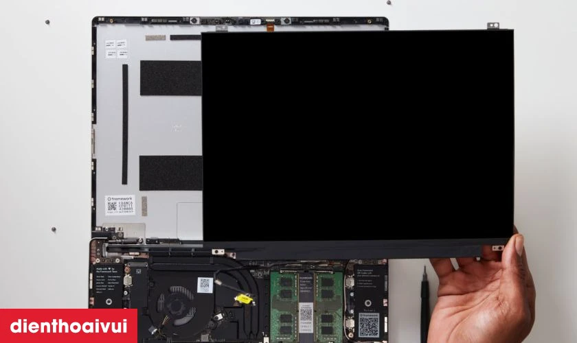 Quy tr&igrave;nh thay m&agrave;n h&igrave;nh laptop Asus GL552 lấy liền tại Điện Thoại Vui