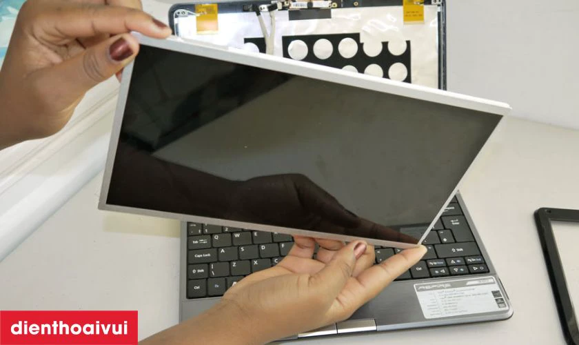 Nguy&ecirc;n nh&acirc;n cần thay m&agrave;n h&igrave;nh laptop Asus TUF Gaming FX506LD