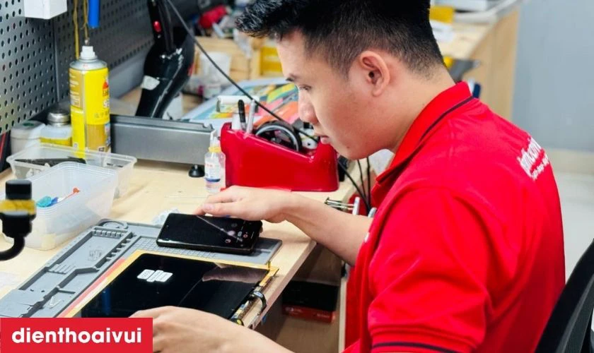 Thay m&agrave;n h&igrave;nh laptop Asus TUF Gaming FX705DD ch&iacute;nh h&atilde;ng, gi&aacute; tốt tại Điện Thoại Vui
