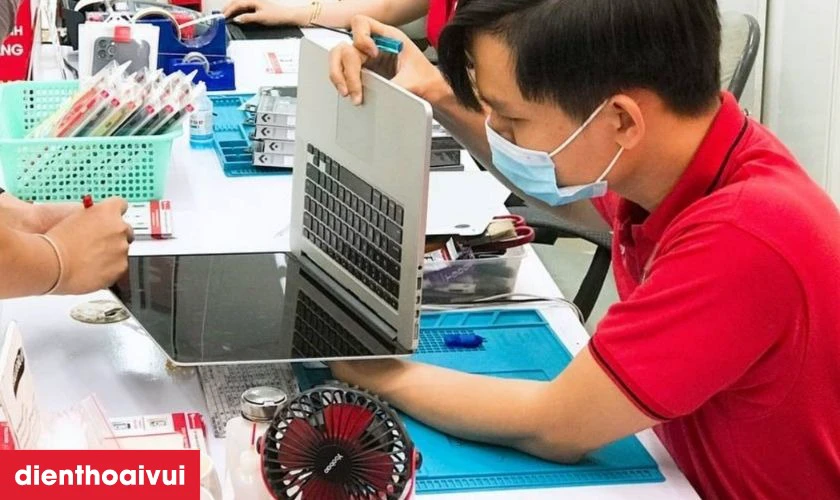 Quy tr&igrave;nh thay m&agrave;n h&igrave;nh cho laptop Asus