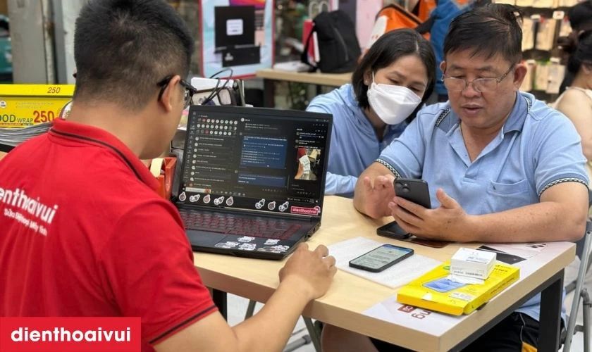 Quy tr&igrave;nh thay m&agrave;n h&igrave;nh laptop Asus ZenBook UX3450 chuy&ecirc;n nghiệp
