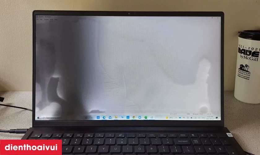 Dấu hiệu cần thay m&agrave;n h&igrave;nh laptop Dell Latitude E7440/E7450/E7470/E7480