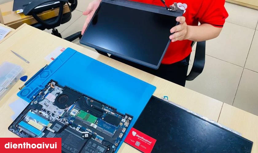 Tại sao n&ecirc;n chọn thay mới m&agrave;n h&igrave;nh laptop Dell Precision 15 M2400 tại Điện Thoại Vui