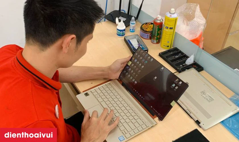 Quy tr&igrave;nh thay m&agrave;n h&igrave;nh laptop Dell Precision 15 M2800