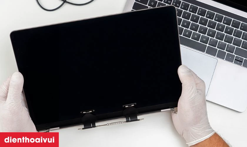 N&ecirc;n sửa chữa hay thay m&agrave;n h&igrave;nh laptop Dell