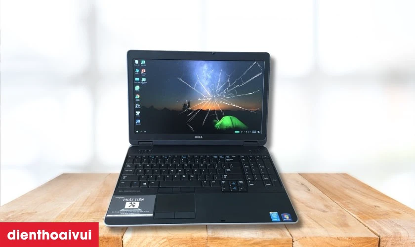 Dấu hiệu cần thay m&agrave;n h&igrave;nh laptop Dell Precision M2800