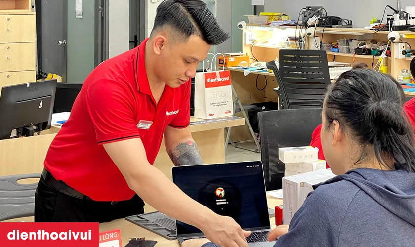 Quy tr&igrave;nh thay m&agrave;n h&igrave;nh laptop Dell Vostro 13 5360