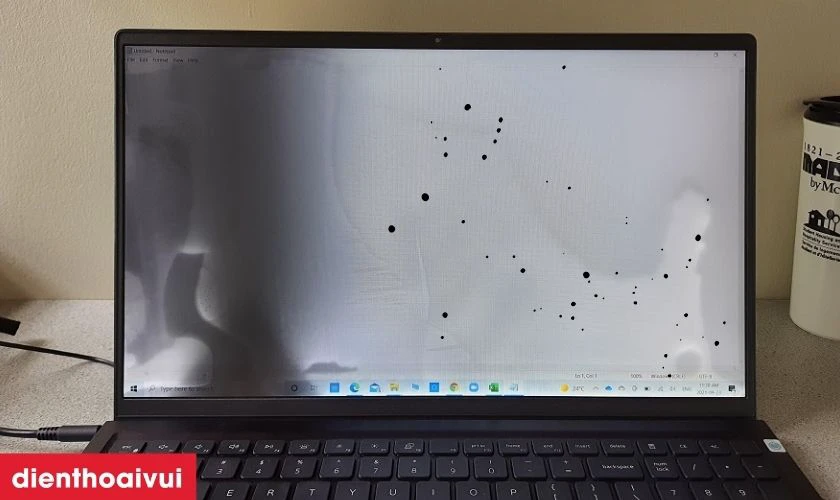 Dấu hiệu cần thay m&agrave;n h&igrave;nh laptop Dell XPS 13 9365