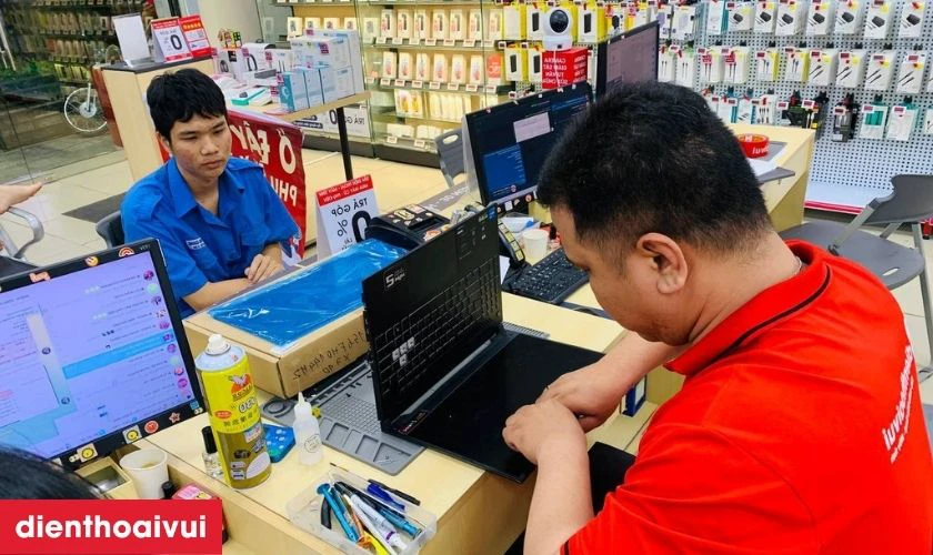 Quy trình thay màn hình laptop Dell XPS 15 1640