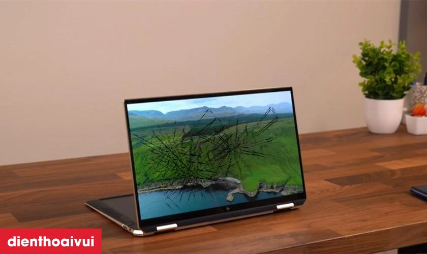 Dấu hiệu cần thay m&agrave;n h&igrave;nh laptop HP Spectre x360 14 EF0005TU