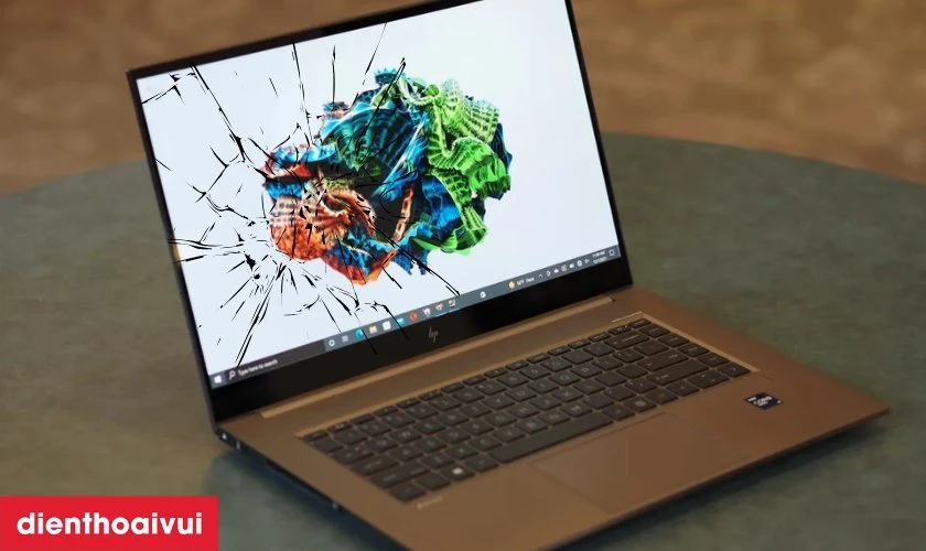 Dấu hiệu cần thay m&agrave;n h&igrave;nh laptop HP Zbook Studio G8