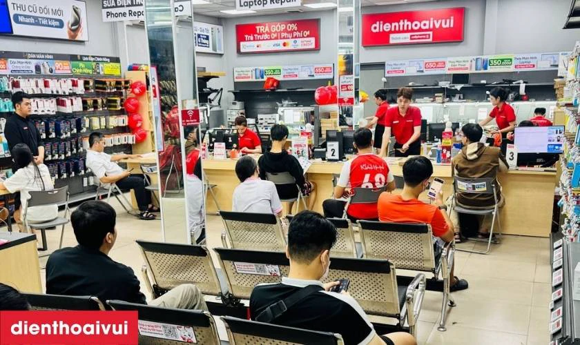 Thay m&agrave;n h&igrave;nh laptop Lenovo Ideapad 320 ch&iacute;nh h&atilde;ng, gi&aacute; tốt tại Điện Thoại Vui