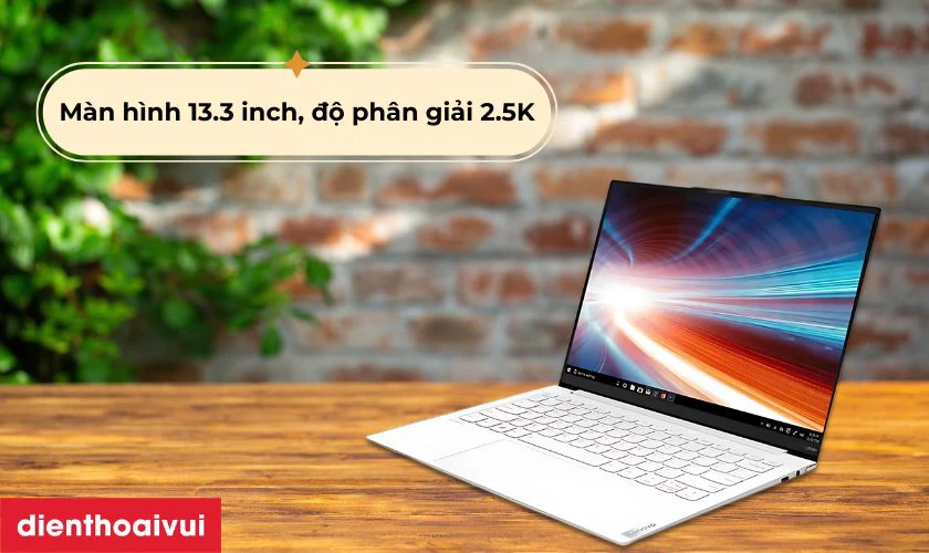 Đặc điểm nổi bật của m&agrave;n h&igrave;nh laptop Lenovo Yoga Slim 7I Carbon 13ITL05