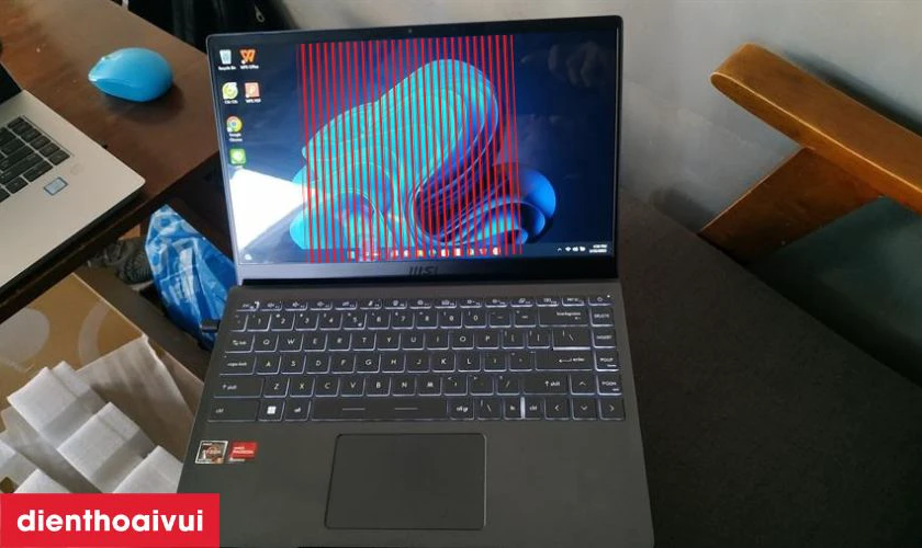 Dấu hiệu cần thay m&agrave;n h&igrave;nh laptop MSI Modern 14 B5M