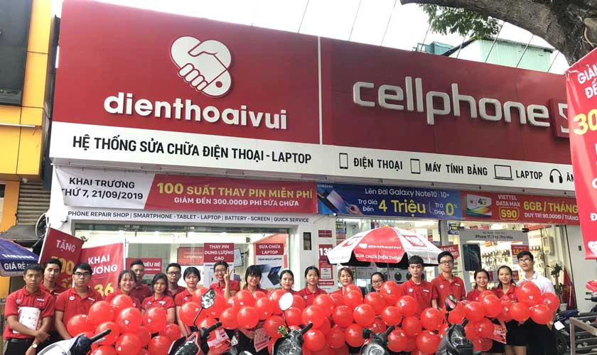 Cửa hàng Điện Thoại Vui tại mặt tiền đường Quận 1.