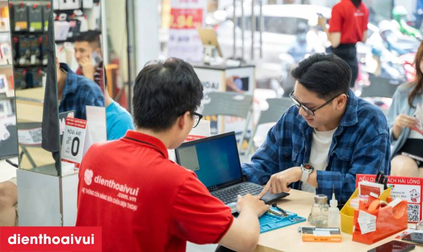 B&agrave;n giao Macbook Air 2013 11 inch