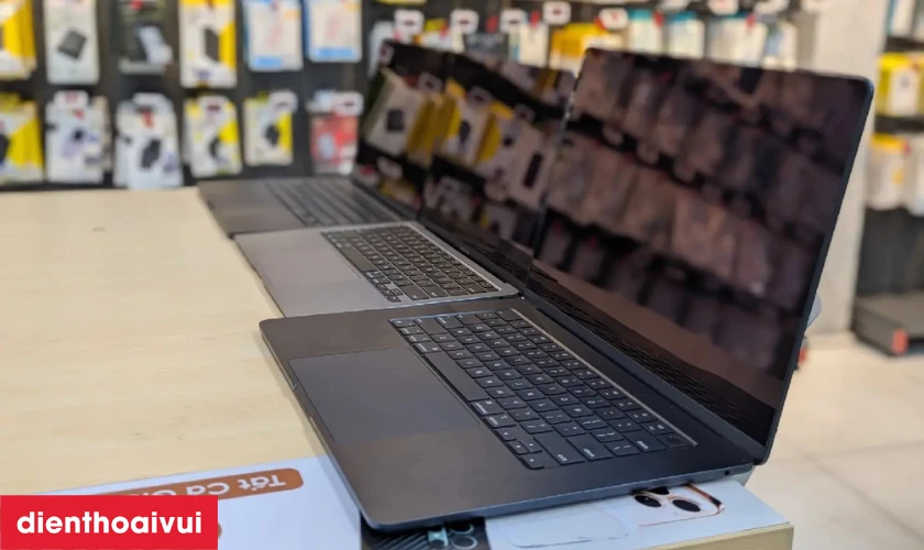 M&agrave;n h&igrave;nh MacBook sau thay mới
