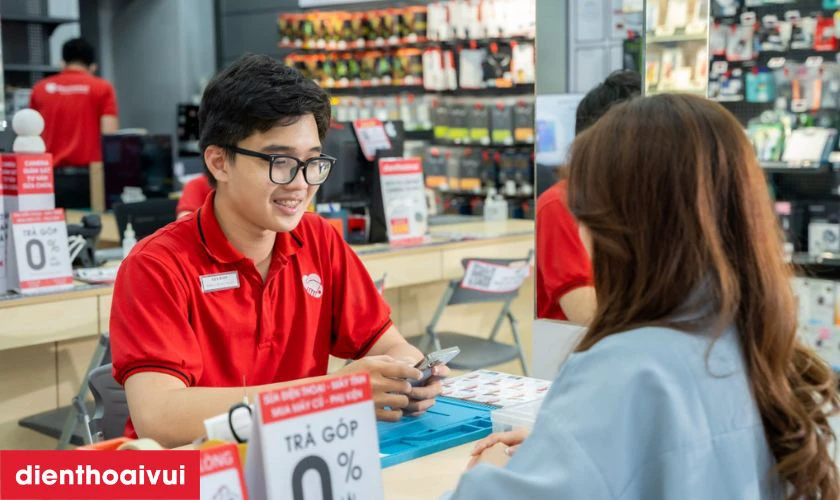 Kiểm tra v&agrave; ho&agrave;n thiện thiết bị sau khi thay m&agrave;n h&igrave;nh