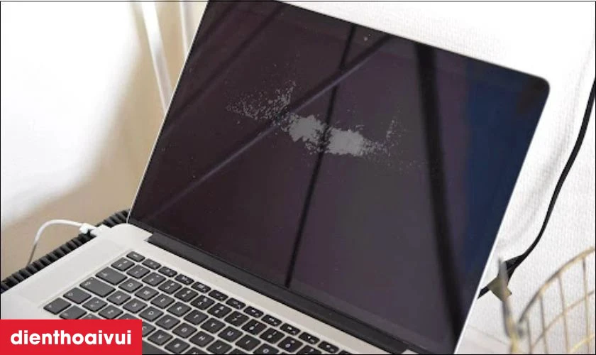 Thay m&agrave;n h&igrave;nh Macbook Pro 2012