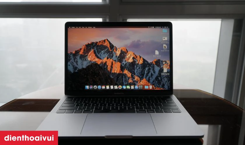 Th&ocirc;ng tin thay m&agrave;n h&igrave;nh MacBook Pro 2018 13 inch A1989