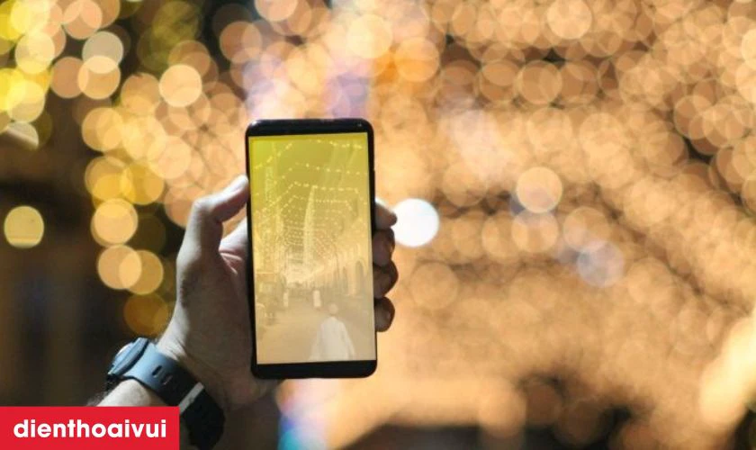 M&agrave;n h&igrave;nh thay thế k&eacute;m chất lượng
