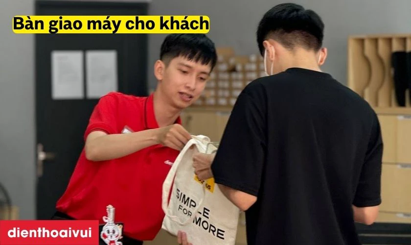 B&agrave;n giao m&aacute;y sau khi thay m&agrave;n h&igrave;nh