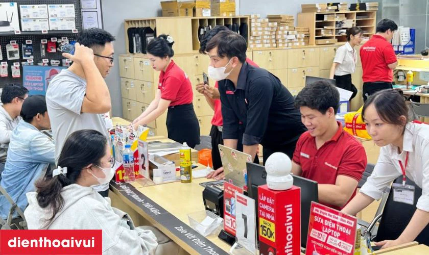 Cửa hàng thay màn hình Oppo A17s ở đâu chính hãng, giá rẻ tại TPHCM, Hà Nội?