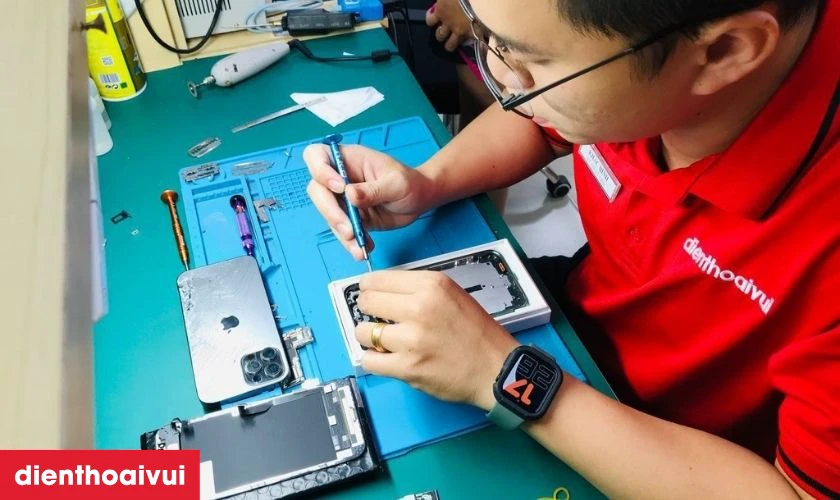 Quy tr&igrave;nh thay m&agrave;n h&igrave;nh Oppo A38 ch&iacute;nh h&atilde;ng GENA loại Pro chuy&ecirc;n nghiệp