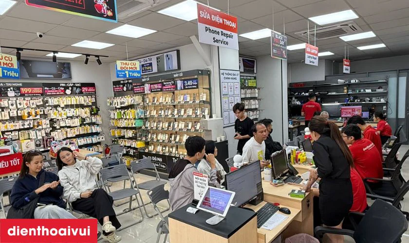 Dịch vụ thay màn hình OPPO A3S chính hãng Aries lấy liền tại Điện Thoại Vui