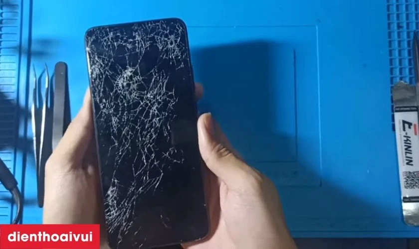 Điện thoại bị rơi vỡ, trầy xước