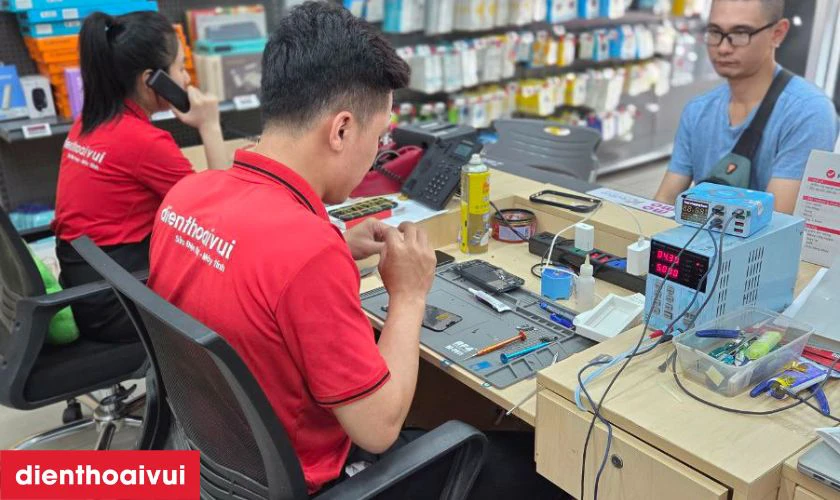 Quy tr&igrave;nh thay m&agrave;n Oppo Find X5 Lite ch&iacute;nh h&atilde;ng GENA loại A+ minh bạch, lấy liền