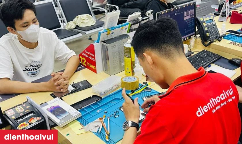 Quy trình thay màn hình OPPO Reno 10 chuyên nghiệp lấy liền tại Điện Thoại Vui