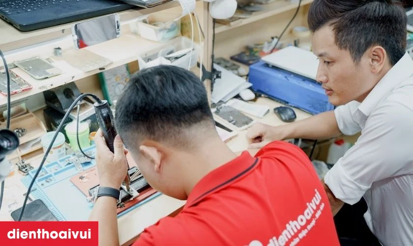 Thay m&agrave;n h&igrave;nh OPPO Reno 2F