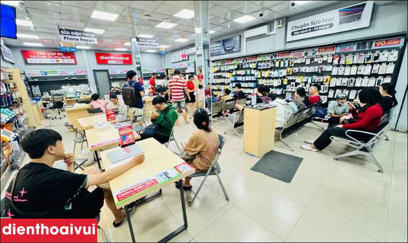 Cửa h&agrave;ng thay m&agrave;n h&igrave;nh OPPO Reno4 Z ch&iacute;nh h&atilde;ng, lấy liền tại Điện Thoại Vui