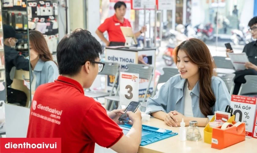 Thay m&agrave;n h&igrave;nh Realme 5 h&atilde;ng Safety ở đ&acirc;u uy t&iacute;n, lấy liền lại TPHCM v&agrave; H&agrave; Nội