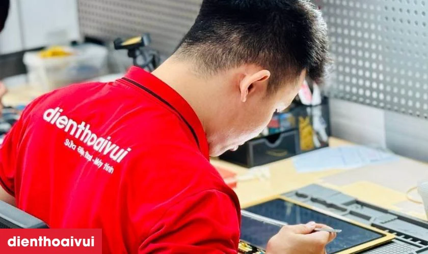 Địa chỉ dịch vụ thay m&agrave;n h&igrave;nh rời cho Macbook Air